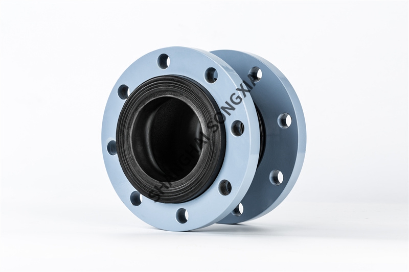 三元乙丙直供水設備橡膠接頭使用時需要注意什么?